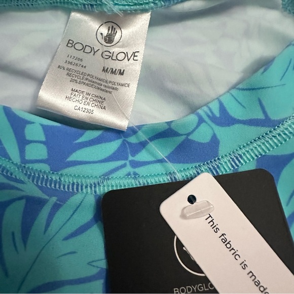 Body Glove Aqua Leaf Pattern Crop Top - Picture 5 of 5